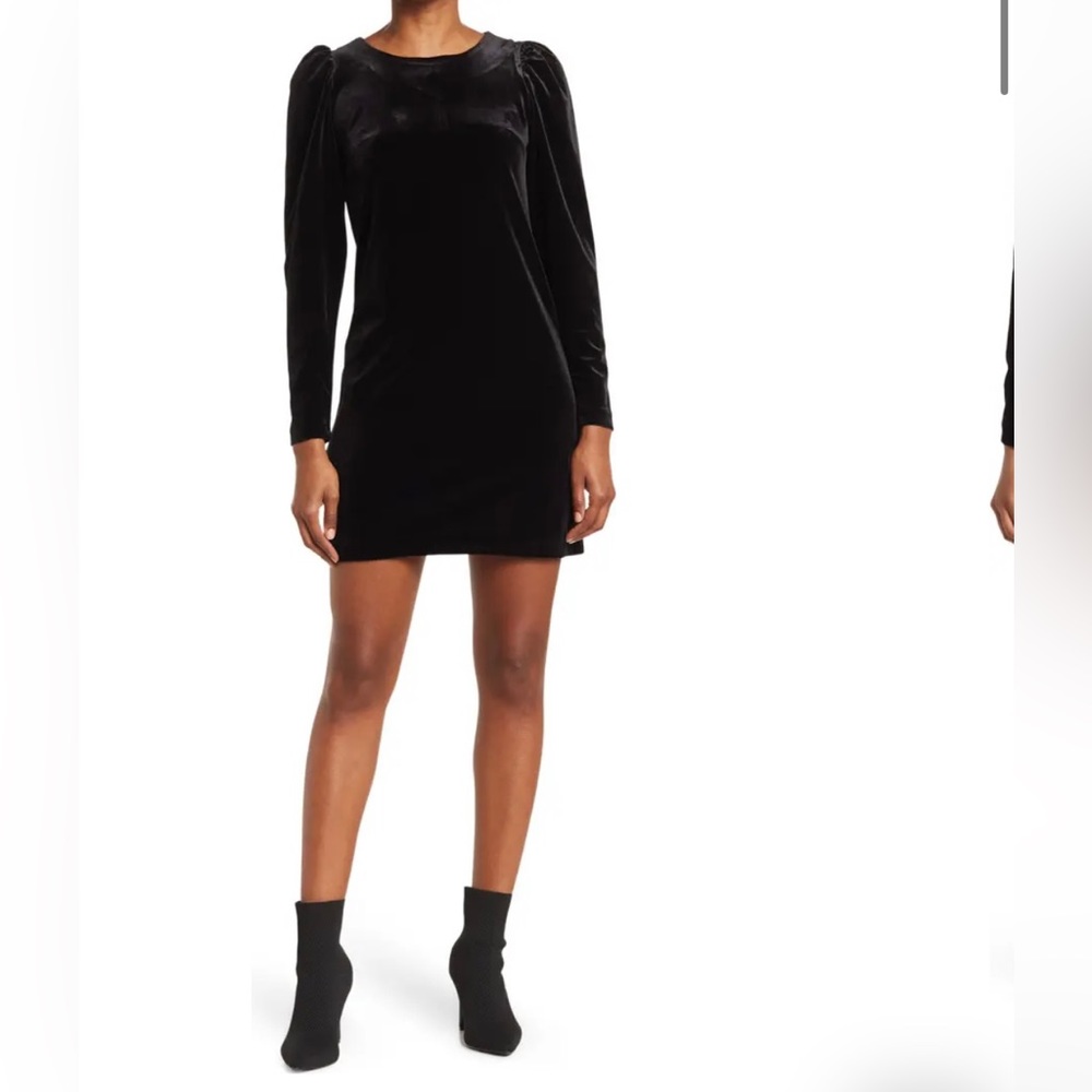 Black Velvet puff sleeve